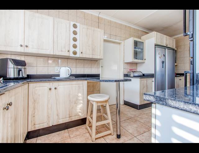3 BEDROOM FREESTANDING FOR SALE IN BROMHOF